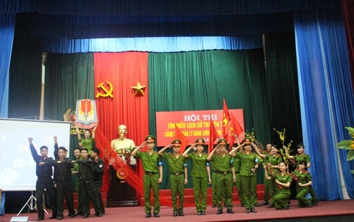 Hội thi “Tìm hiểu lịch sử truyền thống Cảnh sát QLHC về TTXH"